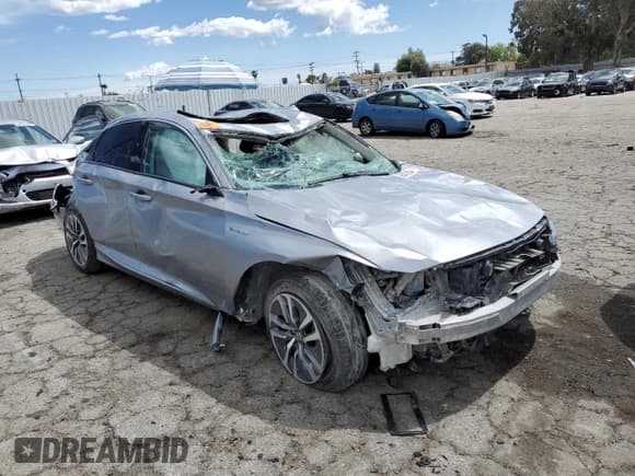 ✅ 2018 Honda Accord EX-L • VIN: 1HGCV3F68JA006542 • Лот: 50642925. Опубликован ранее на Copart с пробегом Не указан. Бесплатный доступ к архиву аукционных продаж из США и подробный отчёт об истории автомобиля на DreamBid. Изображение 4.