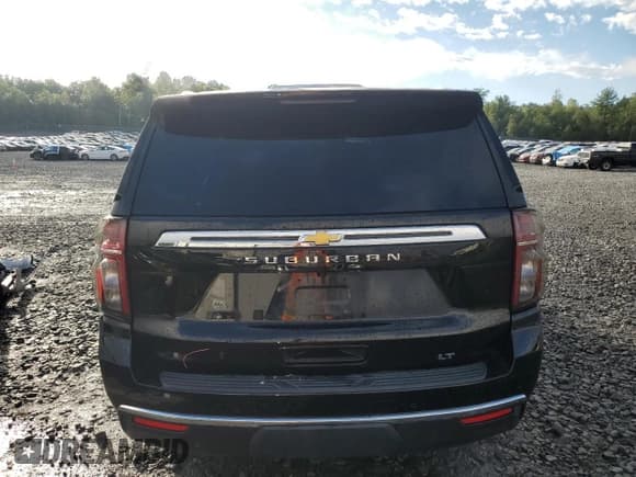 ✅ 2024 Chevrolet Suburban LT • VIN: 1GNSKCKD1RR230702 • Лот: 70027265. Опубликован ранее на Copart с пробегом 25 579 миль. Бесплатный доступ к архиву аукционных продаж из США и подробный отчёт об истории автомобиля на DreamBid. Изображение 6.