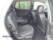 ✅ 2018 Chevrolet Traverse RS • VIN: 1GNERJKXXJJ163575 • Lot: 42869349. Wystawiony na IAAI z przebiegiem 103 158 mil. Bezpłatny archiwum sprzedaży aukcyjnych z USA i szczegółowy raport historii pojazdu na DreamBid. Zdjęcie 8.