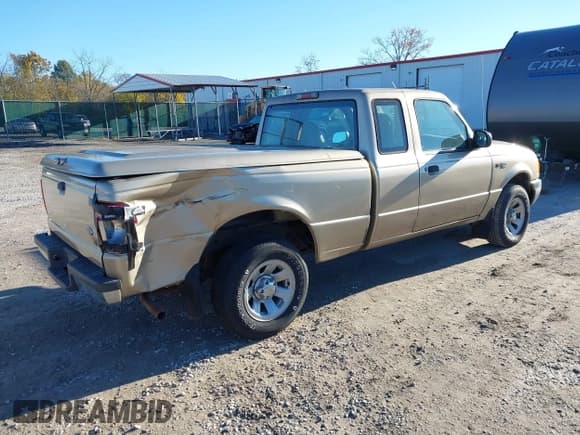 ✅ 2002 Ford Ranger XL • VIN: 1FTYR14UX2TA58694 • Lot: 43579115. Wystawiony na IAAI z przebiegiem 67 841 mil. Bezpłatny archiwum sprzedaży aukcyjnych z USA i szczegółowy raport historii pojazdu na DreamBid. Zdjęcie 4.