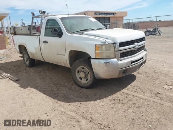 ✅ 2007 Chevrolet Silverado 2500HD 1LT • VIN: 1GCHK24K77E519998 • Лот: 43075898. Опубликован ранее на IAAI с пробегом 441 587 миль. Бесплатный доступ к архиву аукционных продаж из США и подробный отчёт об истории автомобиля на DreamBid. Изображение 1.