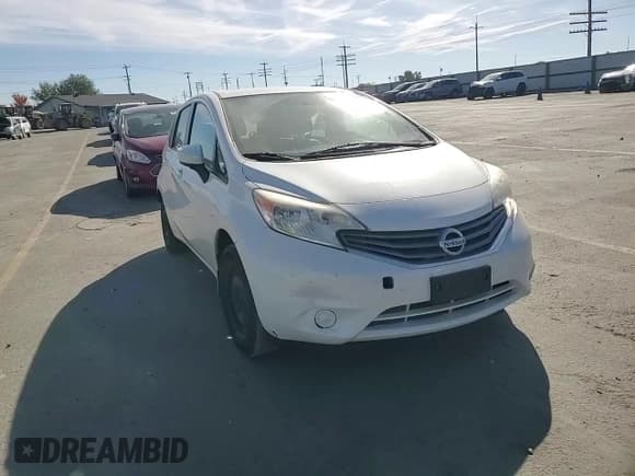 ✅ 2015 Nissan Note SV • VIN: 3N1CE2CP1FL415751 • Lot: 82625125. Wystawiony na Copart z przebiegiem 107 381 mil. Bezpłatny archiwum sprzedaży aukcyjnych z USA i szczegółowy raport historii pojazdu na DreamBid. Zdjęcie 13.