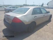 ✅ 2007 Honda Accord VP • VIN: 1HGCM55117A064103 • Lot: 42428246. Listed on IAAI with 195,926 mi. Free auction sales archive from the USA and detailed vehicle history report at DreamBid. Image 4.