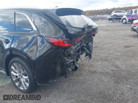 ✅ 2024 Mazda CX-90 Premium Plus • VIN: JM3KKEHD4R1166995 • Lot: 43483748. Wystawiony na IAAI z przebiegiem 21 310 mil. Bezpłatny archiwum sprzedaży aukcyjnych z USA i szczegółowy raport historii pojazdu na DreamBid. Zdjęcie 6.