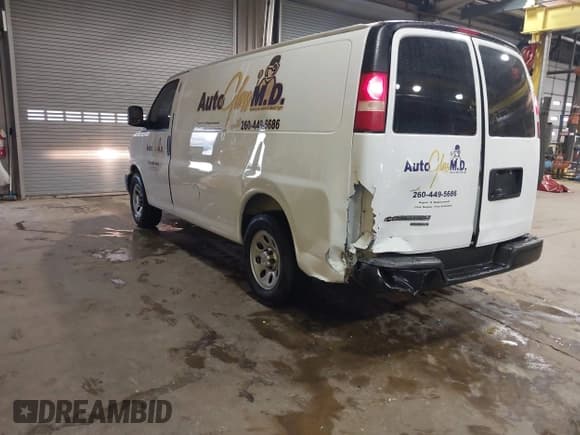 ✅ 2014 Chevrolet Express Cargo • VIN: 1GCSGAFX0E1112670 • Lot: 38943752. Wystawiony na IAAI z przebiegiem 75 527 mil. Bezpłatny archiwum sprzedaży aukcyjnych z USA i szczegółowy raport historii pojazdu na DreamBid. Zdjęcie 3.