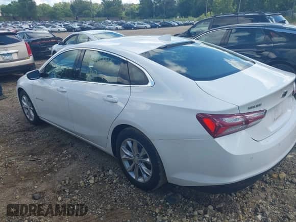 2020 Chevrolet Malibu LT with VIN 1G1ZD5ST6LF029626, listed as a IAAI auction lot 43044724 with 92,413 mi miles and . Bid and sale history available at DreamBid. Image 3.