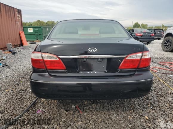 ✅ 2001 Infiniti I30 Luxury • VIN: JNKCA31A11T033462 • Лот: 70555265. Опубликован ранее на Copart с пробегом 130 030 миль. Бесплатный доступ к архиву аукционных продаж из США и подробный отчёт об истории автомобиля на DreamBid. Изображение 6.