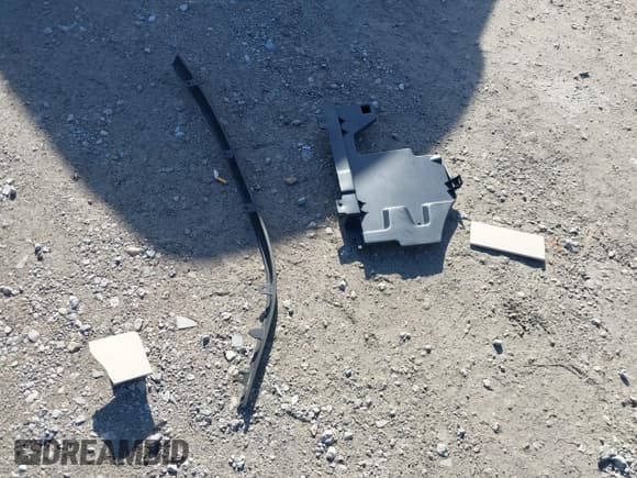 ✅ 2007 Saturn Aura XE • VIN: 1G8ZS57N07F208851 • Lot: 43673659. Listed on IAAI with 149,407 mi. Free auction sales archive from the USA and detailed vehicle history report at DreamBid. Image 12.