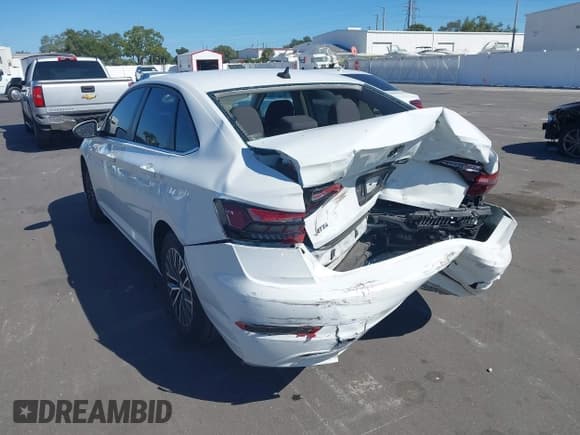 ✅ 2021 Volkswagen Jetta S • VIN: 3VWC57BU3MM047529 • Lot: 43539060. Listed on IAAI with 144,130 mi. Free auction sales archive from the USA and detailed vehicle history report at DreamBid. Image 3.