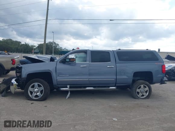 ✅ 2015 Chevrolet Silverado 2500HD LTZ • VIN: 1GC1KWE86FF588122 • Lot: 43634421. Listed on IAAI with Not provided. Free auction sales archive from the USA and detailed vehicle history report at DreamBid. Image 14.