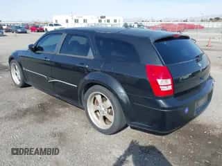 2005 Dodge Magnum RT с VIN 2D4GV58225H613701, выставлен на аукционе IAAI как лот 41848852 с пробегом 200 633 миль миль и . История ставок и продаж доступна на DreamBid. Изображение 3.