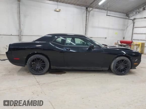 ✅ 2014 Dodge Challenger SXT • VIN: 2C3CDYAG4EH110407 • Lot: 42614236. Wystawiony na IAAI z przebiegiem 84 494 mil. Bezpłatny archiwum sprzedaży aukcyjnych z USA i szczegółowy raport historii pojazdu na DreamBid. Zdjęcie 13.