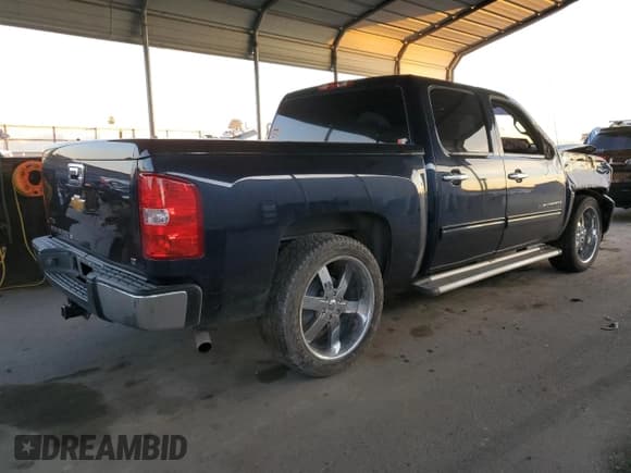 ✅ 2012 Chevrolet Silverado 1500 • VIN: 1GCPCSE7XCF165532 • Лот: 86780984. Опубликован ранее на Copart с пробегом 148 080 миль. Бесплатный доступ к архиву аукционных продаж из США и подробный отчёт об истории автомобиля на DreamBid. Изображение 3.