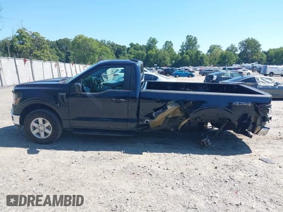 ✅ 2025 Ford F-150 XL • VIN: 1FTMF1LP2SKD18160 • Lot: 43058340. Wystawiony na IAAI z przebiegiem 4 949 mil. Bezpłatny archiwum sprzedaży aukcyjnych z USA i szczegółowy raport historii pojazdu na DreamBid. Zdjęcie 14.