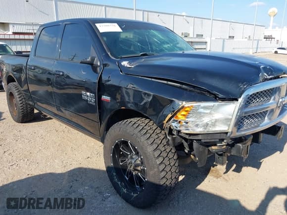 ✅ 2019 Ram 1500 SLT • VIN: 1C6RR6TT6KS690468 • Лот: 43208376. Опубликован ранее на IAAI с пробегом 177 104 миль. Бесплатный доступ к архиву аукционных продаж из США и подробный отчёт об истории автомобиля на DreamBid. Изображение 18.