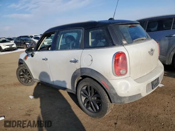 ✅ 2011 MINI Countryman • VIN: WMWZB3C50BWM01197 • Lot: 46163955. Listed on Copart with 149,156 mi. Free auction sales archive from the USA and detailed vehicle history report at DreamBid. Image 2.