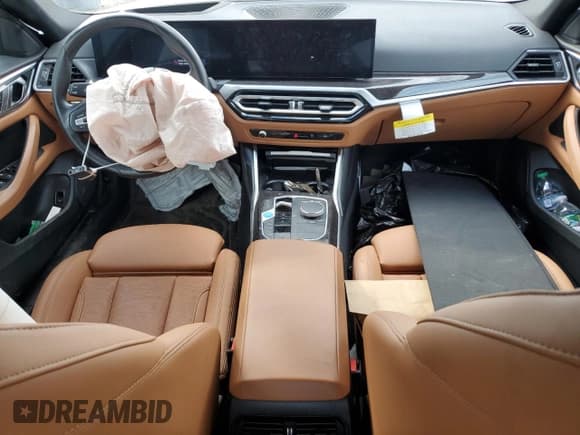 ✅ 2024 BMW i4 xDrive40 • VIN: WBY83FB04RFS16470 • Lot: 85303405. Wystawiony na Copart z przebiegiem 20 194 mil. Bezpłatny archiwum sprzedaży aukcyjnych z USA i szczegółowy raport historii pojazdu na DreamBid. Zdjęcie 8.