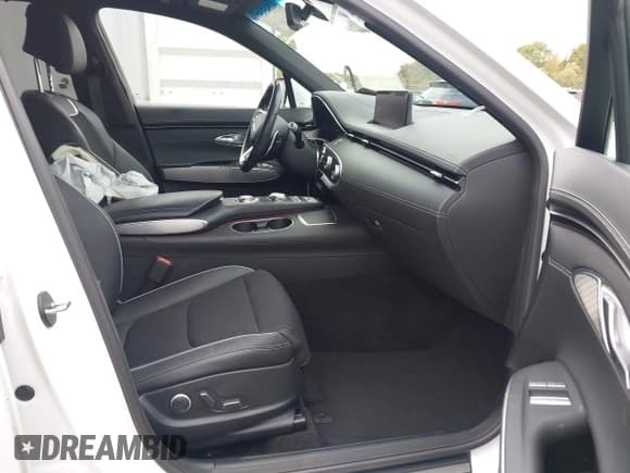 ✅ 2022 Genesis GV70 2.5T • VIN: KMUMADTBXNU054115 • Лот: 43545157. Опубликован ранее на IAAI с пробегом 54 518 миль. Бесплатный доступ к архиву аукционных продаж из США и подробный отчёт об истории автомобиля на DreamBid. Изображение 5.