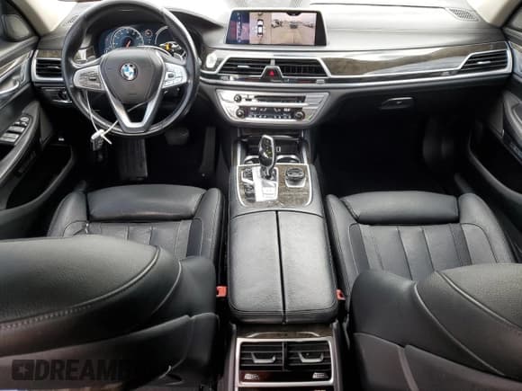 ✅ 2017 BMW 7 Series 740i • VIN: WBA7E2C52HG739390 • Lot: 81669495. Listed on Copart with 124,451 mi. Free auction sales archive from the USA and detailed vehicle history report at DreamBid. Image 8.