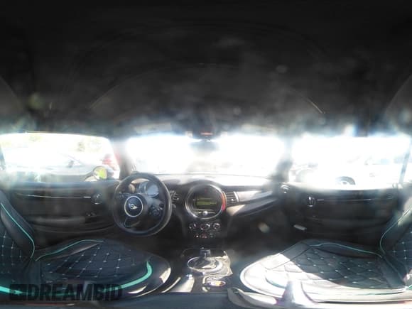 ✅ 2016 MINI Convertible S • VIN: WMWWG9C53G3A92523 • Lot: 42245431. Wystawiony na IAAI z przebiegiem 134 093 mil. Bezpłatny archiwum sprzedaży aukcyjnych z USA i szczegółowy raport historii pojazdu na DreamBid. Zdjęcie 19.