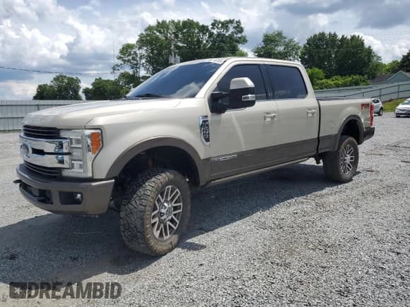 ✅ 2017 Ford F-250 • VIN: NCS107899 • Lot: 56418795. Listed on Copart with 182,377 mi. Free auction sales archive from the USA and detailed vehicle history report at DreamBid. Image 1.