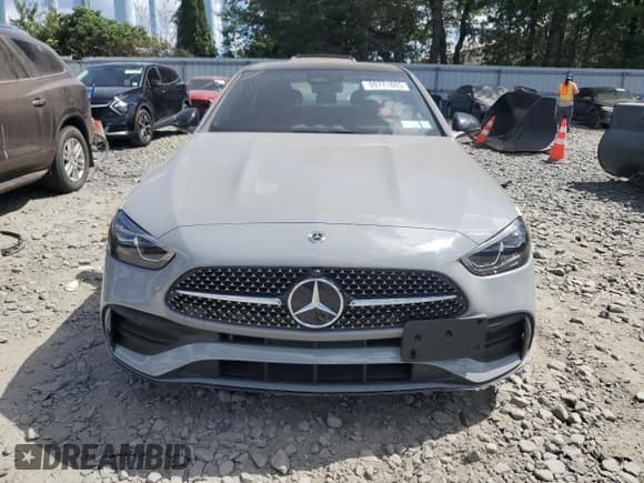 ✅ 2025 Mercedes-Benz C 300 • VIN: W1KAF4HB4SR245114 • Lot: 69771885. Listed on Copart with 3,502 mi. Free auction sales archive from the USA and detailed vehicle history report at DreamBid. Image 5.