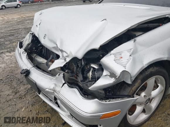 ✅ 2006 Mercedes-Benz C 230 Sport • VIN: WDBRF52H96A851995 • Lot: 41985231. Listed on IAAI with 159,658 mi. Free auction sales archive from the USA and detailed vehicle history report at DreamBid. Image 6.