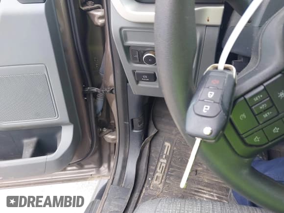 ✅ 2022 Ford F-150 XL • VIN: 1FTEW1EB9NFB50424 • Лот: 43043576. Опубликован ранее на IAAI с пробегом 32 982 миль. Бесплатный доступ к архиву аукционных продаж из США и подробный отчёт об истории автомобиля на DreamBid. Изображение 11.