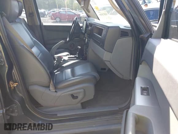 ✅ 2006 Jeep Commander • VIN: 1J8HH48K36C314153 • Лот: 41871929. Опубликован ранее на IAAI с пробегом 149 822 миль. Бесплатный доступ к архиву аукционных продаж из США и подробный отчёт об истории автомобиля на DreamBid. Изображение 5.