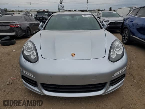 ✅ 2015 Porsche Panamera S E-Hybrid • VIN: WP0AD2A74FL040203 • Lot: 82415105. Listed on Copart with 40,208 mi. Free auction sales archive from the USA and detailed vehicle history report at DreamBid. Image 5.