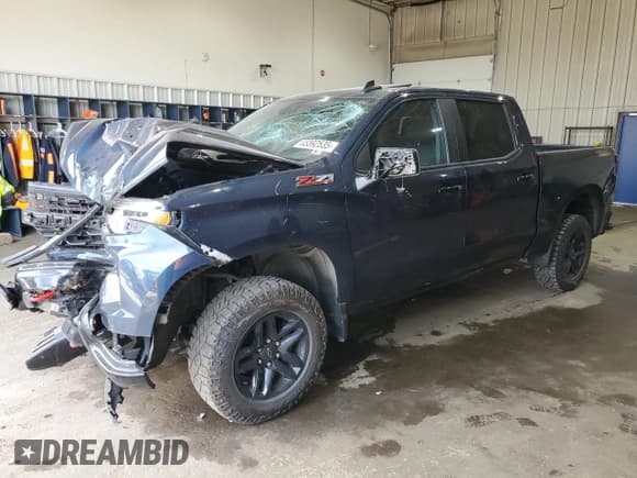 ✅ 2022 Chevrolet Silverado 1500 LT Trail Boss • VIN: 3GCUDFED3NG613754 • Lot: 63392535. Wystawiony na Copart z przebiegiem 28 408 mil. Bezpłatny archiwum sprzedaży aukcyjnych z USA i szczegółowy raport historii pojazdu na DreamBid. Zdjęcie 1.
