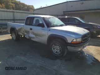 ✅ 2001 Dodge Dakota • VIN: 1B7GL22X21S252382 • Лот: 77377744. Размещён на Copart с пробегом 119 947 миль миль. Получите бесплатный доступ к архиву аукционных продаж из США и посмотрите подробный отчёт об истории автомобиля на DreamBid. Изображение 4.