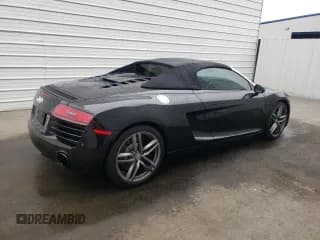 ✅ 2014 Audi R8 • VIN: WUASUAFG4EN001365 • Lot: 58440864. Listed on Copart with 67,980 mi. Free auction sales archive from the USA and detailed vehicle history report at DreamBid. Image 3.