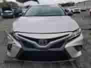 2019 Toyota Camry LE z VIN 4T1B11HK2KU186519, wystawiony jako Copart lot #84010595 z przebiegiem 86 656 mil mil oraz Szkoda całkowita • Salvage title. Historia ofert i sprzedaży dostępna na DreamBid. Obrazek 5.