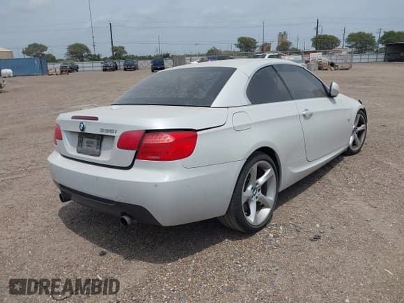 ✅ 2013 BMW 3 Series 335i • VIN: WBADX7C57DE745895 • Лот: 41991702. Опубликован ранее на IAAI с пробегом 131 971 миль. Бесплатный доступ к архиву аукционных продаж из США и подробный отчёт об истории автомобиля на DreamBid. Изображение 4.