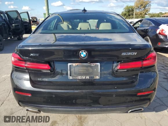 ✅ 2022 BMW 5 Series 530i xDrive • VIN: WBA13BJ00NWX75583 • Лот: 84745715. Опубликован ранее на Copart с пробегом 45 186 миль. Бесплатный доступ к архиву аукционных продаж из США и подробный отчёт об истории автомобиля на DreamBid. Изображение 6.