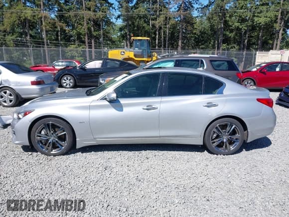 ✅ 2017 Infiniti Q50 Premium • VIN: JN1EV7AR8HM841827 • Lot: 42663637. Wystawiony na IAAI z przebiegiem 55 510 mil. Bezpłatny archiwum sprzedaży aukcyjnych z USA i szczegółowy raport historii pojazdu na DreamBid. Zdjęcie 14.