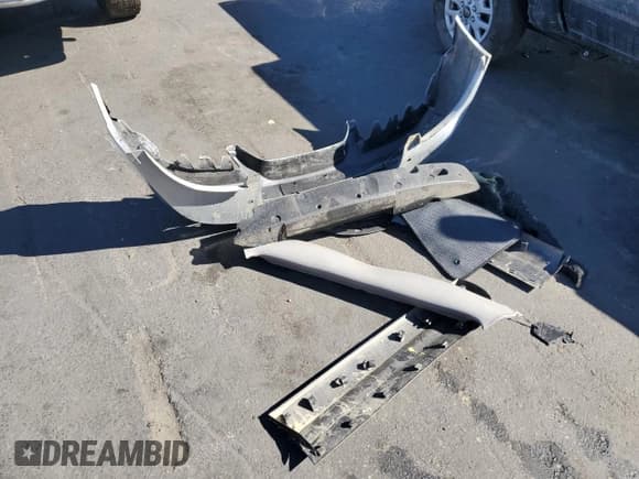 ✅ 2000 Ford Mustang • VIN: 1FAFP4048YF221988 • Lot: 82727145. Listed on Copart with Not provided. Free auction sales archive from the USA and detailed vehicle history report at DreamBid. Image 12.