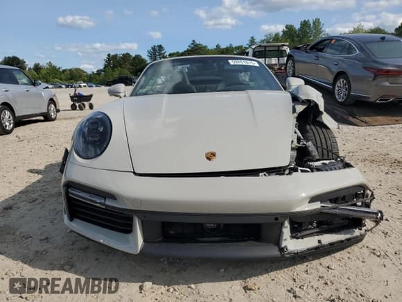 ✅ 2024 Porsche 911 Turbo • VIN: WP0CD2A94RS257996 • Lot: 59261815. Wystawiony na Copart z przebiegiem 2 413 mil. Bezpłatny archiwum sprzedaży aukcyjnych z USA i szczegółowy raport historii pojazdu na DreamBid. Zdjęcie 5.