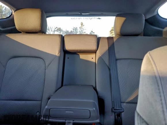 ✅ 2014 Hyundai Santa Fe • VIN: 5XYZUDLB1EG210270 • Lot: 96309695. Wystawiony na Copart z przebiegiem 111 923 mil. Bezpłatny archiwum sprzedaży aukcyjnych z USA i szczegółowy raport historii pojazdu na DreamBid. Zdjęcie 10.