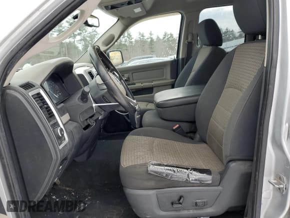 ✅ 2010 Dodge 1500 SLT • VIN: 1D7RV1GT5AS193806 • Lot: 86616154. Wystawiony na Copart z przebiegiem Nie podano. Bezpłatny archiwum sprzedaży aukcyjnych z USA i szczegółowy raport historii pojazdu na DreamBid. Zdjęcie 7.