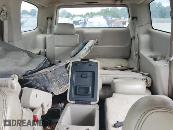 ✅ 2007 Chrysler Aspen Limited • VIN: 1A8HW58237F530547 • Lot: 64197045. Wystawiony na Copart z przebiegiem 309 973 mil. Bezpłatny archiwum sprzedaży aukcyjnych z USA i szczegółowy raport historii pojazdu na DreamBid. Zdjęcie 10.