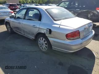 ✅ 2003 Hyundai Sonata GLS • VIN: KMHWF35H33A906324 • Lot: 68186185. Listed on Copart with 174,897 mi. Free auction sales archive from the USA and detailed vehicle history report at DreamBid. Image 2.