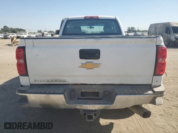 ✅ 2017 Chevrolet Silverado 2500HD • VIN: 1GC2CUEY6HZ308027 • Лот: 68859064. Опубликован ранее на Copart с пробегом 239 467 миль. Бесплатный доступ к архиву аукционных продаж из США и подробный отчёт об истории автомобиля на DreamBid. Изображение 6.