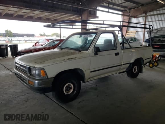 ✅ 1995 Toyota Pickup • VIN: JT4RN81A4S5207818 • Lot: 68381985. Wystawiony na Copart z przebiegiem 254 035 mil. Bezpłatny archiwum sprzedaży aukcyjnych z USA i szczegółowy raport historii pojazdu na DreamBid. Zdjęcie 1.