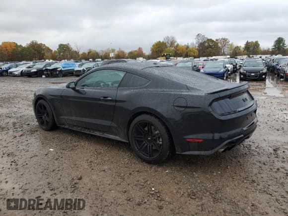 ✅ 2020 Ford Mustang GT • VIN: 1FA6P8CF5L5102900 • Лот: 82741745. Опубликован ранее на Copart с пробегом 19 186 миль. Бесплатный доступ к архиву аукционных продаж из США и подробный отчёт об истории автомобиля на DreamBid. Изображение 2.
