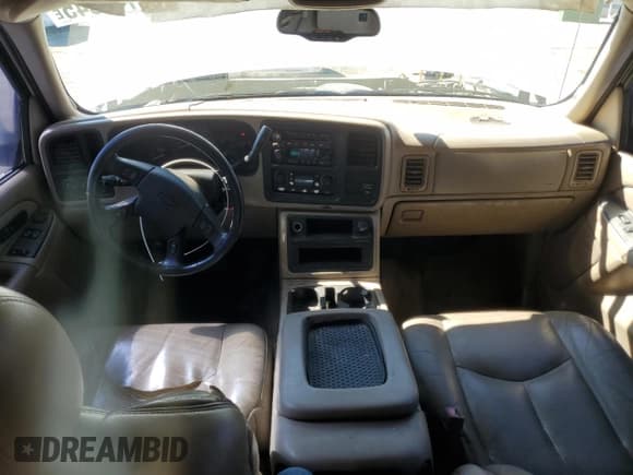 ✅ 2004 Chevrolet Silverado 1500 LS • VIN: 2GCEC19T441317192 • Lot: 86776345. Wystawiony na Copart z przebiegiem 304 216 mil. Bezpłatny archiwum sprzedaży aukcyjnych z USA i szczegółowy raport historii pojazdu na DreamBid. Zdjęcie 8.