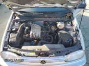 ✅ 1998 Volkswagen Golf • VIN: 3VWFA81H8WM251233 • Лот: 42441795. Опубликован ранее на Copart с пробегом 122 969 миль. Бесплатный доступ к архиву аукционных продаж из США и подробный отчёт об истории автомобиля на DreamBid. Изображение 11.