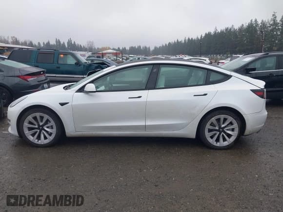 ✅ 2022 Tesla Model 3 Long Range • VIN: 5YJ3E1EB6NF203918 • Лот: 43811072. Опубликован ранее на IAAI с пробегом 21 996 миль. Бесплатный доступ к архиву аукционных продаж из США и подробный отчёт об истории автомобиля на DreamBid. Изображение 14.
