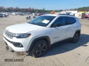✅ 2022 Jeep Compass Latitude Lux • VIN: 3C4NJDFB6NT130538 • Lot: 40986974. Listed on IAAI with 36,237 mi. Free auction sales archive from the USA and detailed vehicle history report at DreamBid. Image 2.